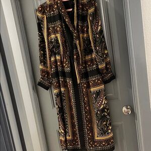 T Tahari Elegant Black and Gold Patterned Dress